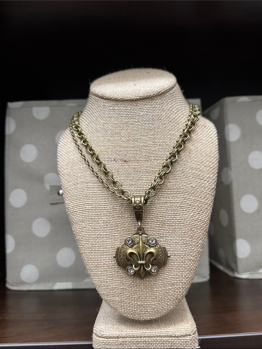 Antique Brass Fleur-de-Lis Pendant Necklace in Brass Tone - Women Jewelry